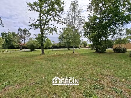 terrain 200 m²