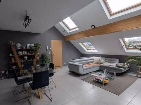 très beau duplex   3 ch  terrasse  parking intérieur