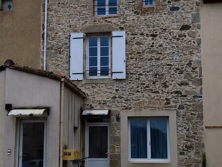 immeuble de 3 appartements en centre bourg