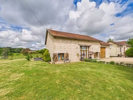 la belle vie vous attend ! une grange rénovée à la perfection  avec une maison annexe et..