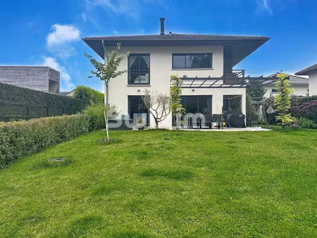 maison de luxe à louer à prévessin-moëns