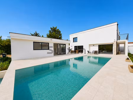 vente villa 6 pièces 220 m² à sernhac (30210)  499 000 €