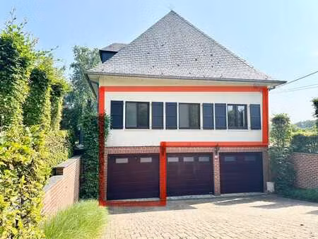 charmant appartement situé à courrière !