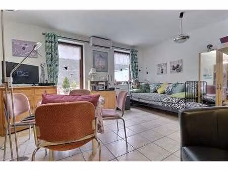 studio avec terrasse de +/- 38 m2 + cave