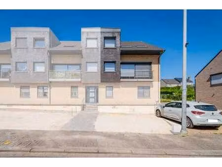 triplex d’une superficie impressionnante de 200 m²