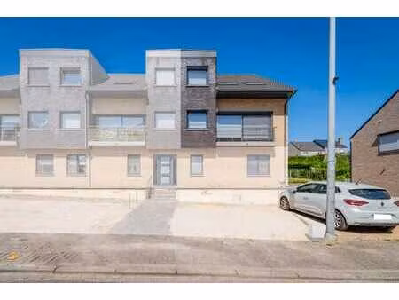triplex d’une superficie impressionnante de 200 m²