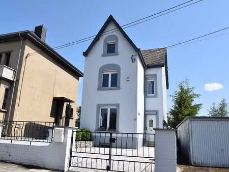maison 4 facades 3 chambres avec jardin !!!