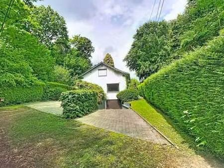 villa dans un quartier très recherché