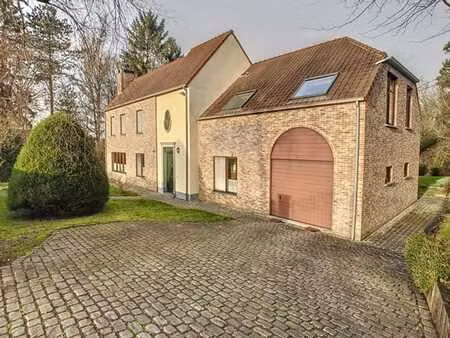 superbe villa dans un quartier calme