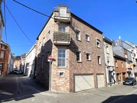 appartement 2 chambres avec un emplacement de parking