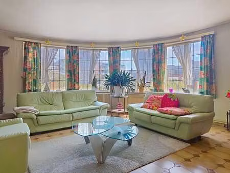 bel appartement  lumineux et spacieux 4 chambres avec vues