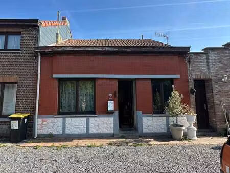 maison de plain-pied/ grand jardin 10 05a