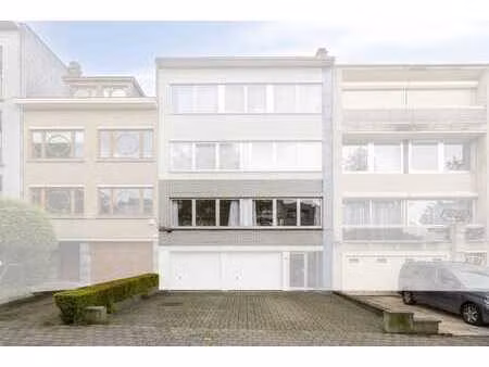 appartement 2 chambres  garage et jardin à vendre à laeken