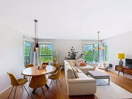 superbe appartement 2ch + terrasse + garage