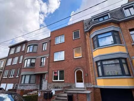 appartement 1ch au rdc avec garage et jardin