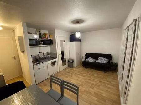 location appartement t1 meublé à vannes (56000) : à louer t1 meublé / 18m² vannes