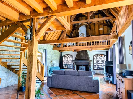 vente maison 7 pièces 262 m² à thiviers (24800)  717 000 €
