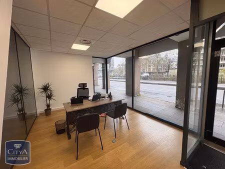 location commerce à chambéry (73000)