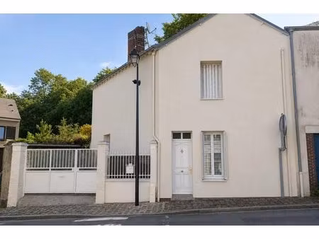 maison de 4 pièces de 70 m² au gué-de-longroi