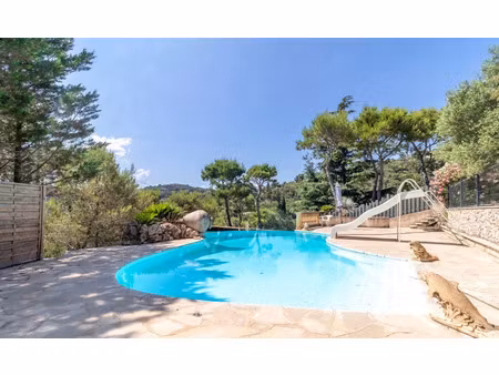 vente villa 7 pièces 240 m² à la turbie (06320)  1 172 000 €