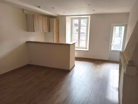 felletin appartement avec cuisine équipée  1 chambre