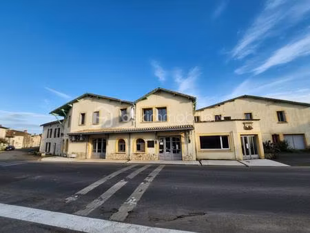 à vendre – ensemble immobilier de caractère à fort potentiel – 831 m²