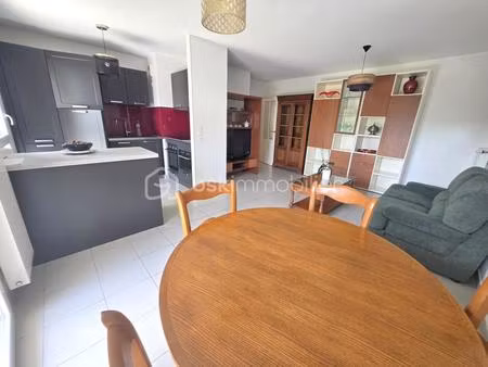 appartement t3 avec terrasse  jardinet et garage – confort & accessibilité au rendez-vous