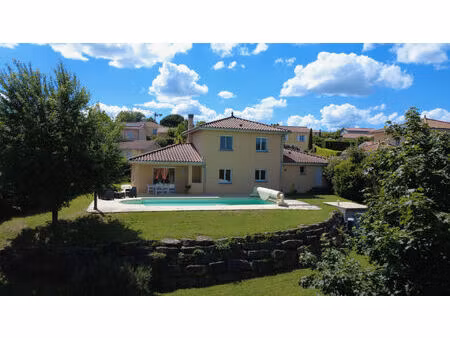 maison t5 - 124 m2 - garage - piscine - terrain 1116 m2