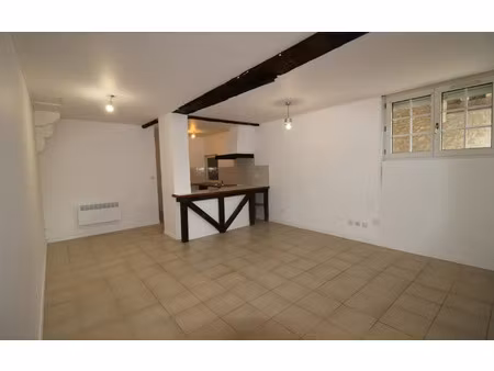 location appartement  m² t-2 à rozay-en-brie  575 €