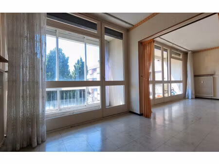 appartement de 77 m² à valence - 72 500 €