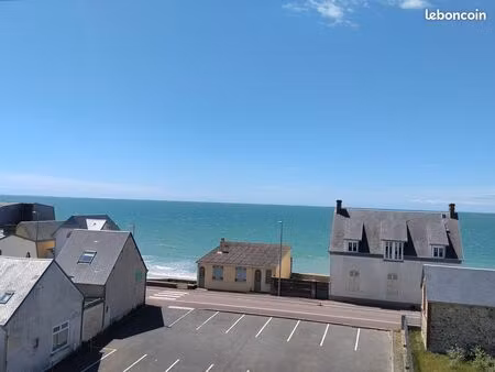 un triplex avec une vue exceptionnelle sur la mer