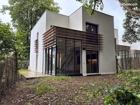 maison 6 pièces 120 m²