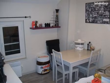 studio meuble fontainebleau 22m² 580 charges comprises