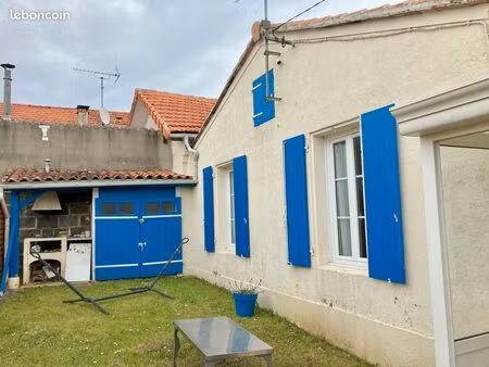 l'isle d'espagnac - 2 min est angoulême - jolie maison de ville f3 de plain-pied avec jard