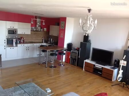 appartement t3 88 m² – 2 chambres – ascenseur – 2 parkings – gondreville