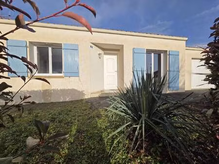 vente maison à mesnard-la-barotière (85500) : à vendre / 90m² mesnard-la-barotière