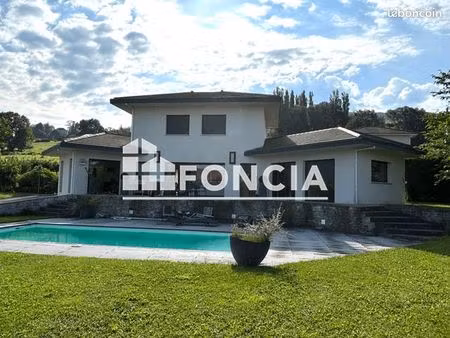 maison 5 pièces 144 m²