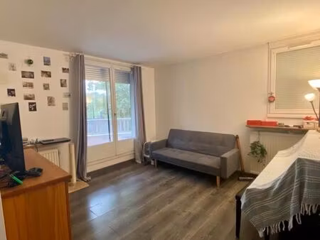 chambre 1 pièce 12 m²
