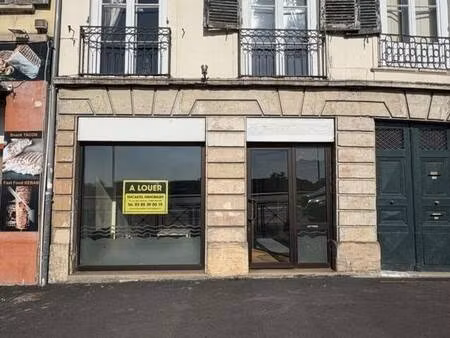 local commercial à louer
