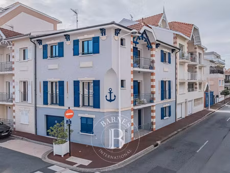 villa de luxe à vendre dans le quartier ville d'ete