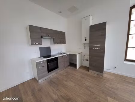 location appartement t2 à eyguières