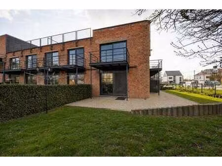 rustig gelegen  gelijkvloersappartement met 2 slaapkamers e…