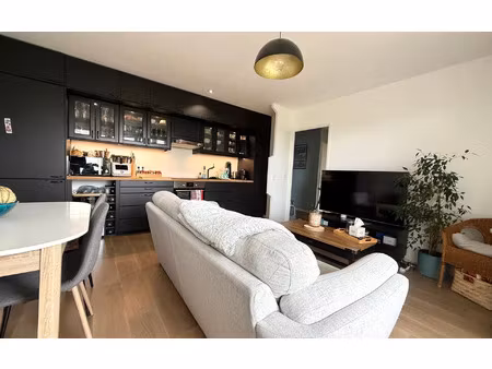 appartement saint-pierre-du-perray 55 m² t-3 à vendre  235 000 €