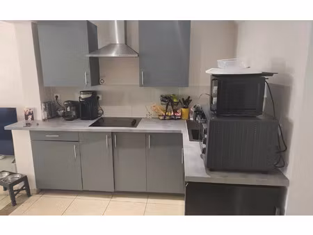 location maison  m² t-2 à chamigny  800 €