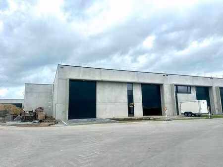 nieuwbouw kmo unit kmo park wildebeek nabij e40 incl. 2 p...