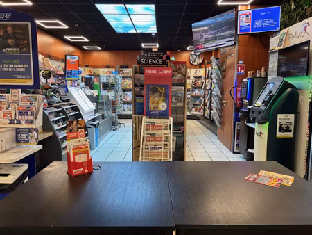 vente commerce 51 m² nîmes (30900)