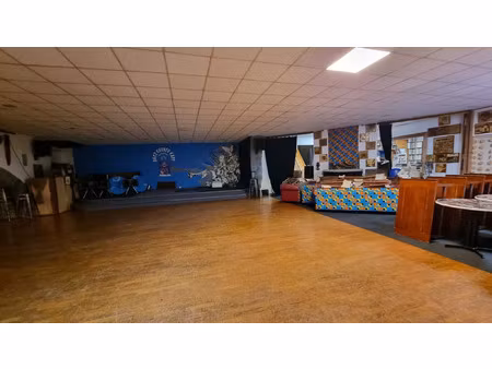 vente commerce 417 m² sommières (30250)