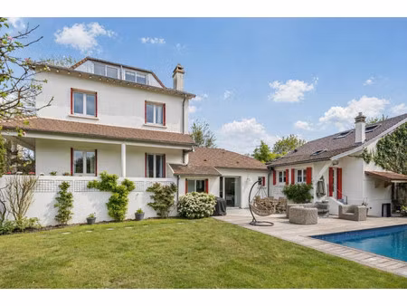 maison de luxe à vendre à vaucresson