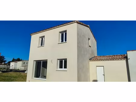 vente maison 4 pièces 80 m² alès (30100)