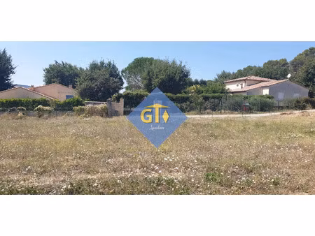 vente terrain 810 m² chusclan (30200)